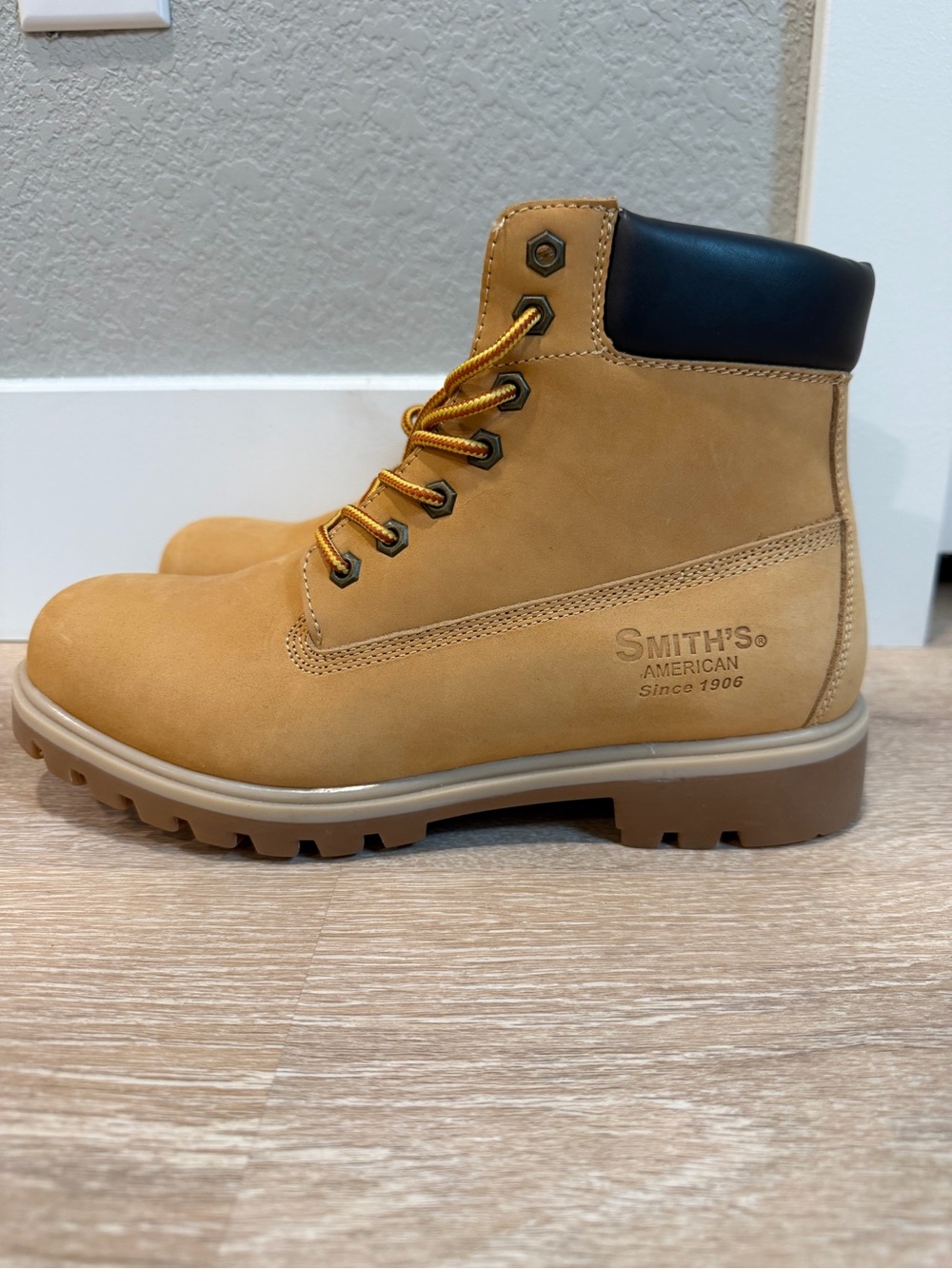 SMITH Men's Wheat/Tan Lace-Up Work Boots with Black Collar